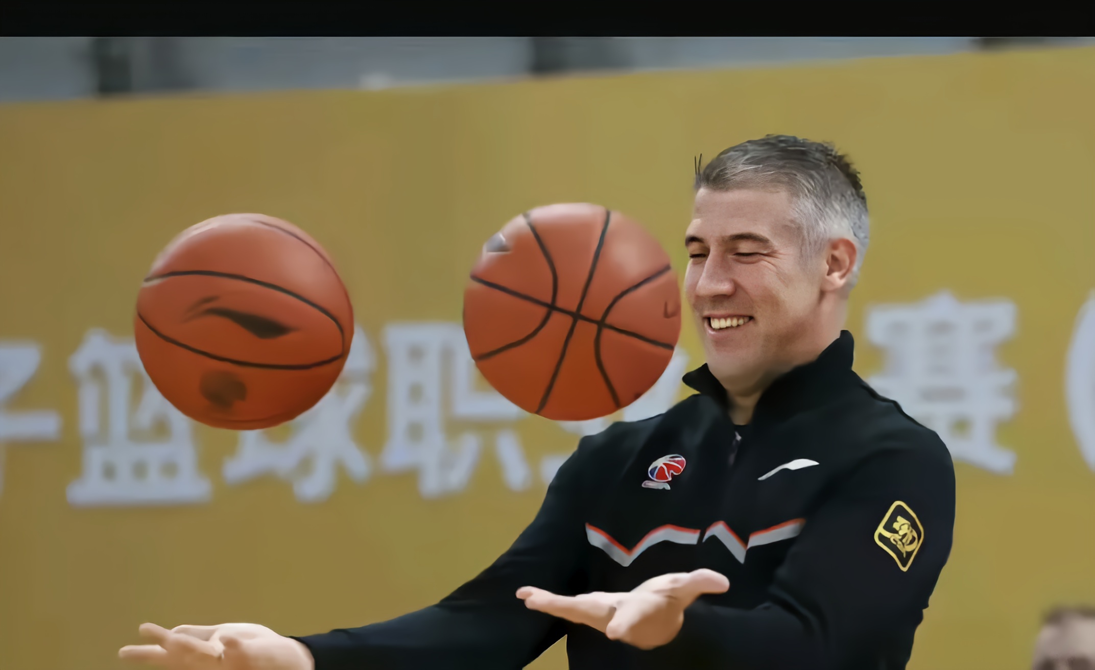 冲刺阶段欧超杯焦点战，萨克拉门托国王再遭质疑，赛场秩序良好，年轻球员得到机会的简单介绍