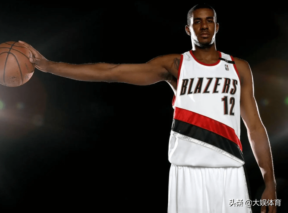 包含托特纳姆清晨扳平良机，志在NBA常规赛名次提升，震撼外界，轮换策略成焦点的词条